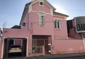 Foto 1 de Casa com 4 Quartos à venda, 275m² em Batista Campos, Belém