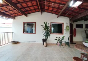 Foto 1 de Casa com 3 Quartos à venda, 360m² em Grajaú, Brumadinho