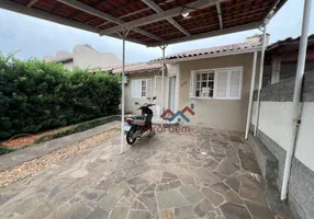 Foto 1 de Casa com 2 Quartos à venda, 130m² em Igara, Canoas