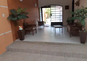 Foto 1 de Casa com 3 Quartos à venda, 257m² em Vila Lutecia, Santo André