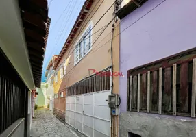 Foto 1 de Casa com 4 Quartos à venda, 189m² em Visconde de Araujo, Macaé