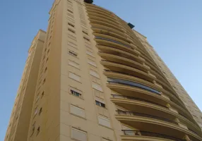 Foto 1 de Apartamento com 3 Quartos para venda ou aluguel, 128m² em Moema, São Paulo