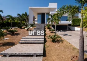 Foto 1 de Casa de Condomínio com 4 Quartos à venda, 840m² em Residencial Aldeia do Vale, Goiânia