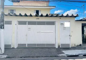 Foto 1 de Casa com 2 Quartos para alugar, 80m² em Interlagos, São Paulo