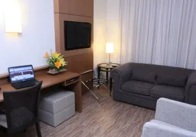 Foto 1 de Flat com 1 Quarto à venda, 34m² em Vila Olímpia, São Paulo