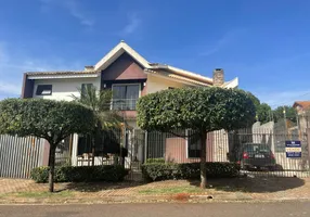 Foto 1 de Sobrado com 3 Quartos à venda, 230m² em Cidade Jardim, Maringá