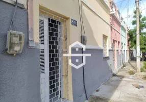 Foto 1 de Casa com 2 Quartos para alugar, 49m² em José Bonifácio, Fortaleza