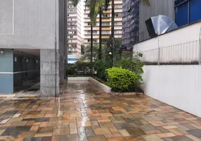 Foto 1 de Apartamento com 4 Quartos à venda, 130m² em Higienópolis, São Paulo