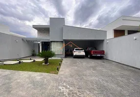 Foto 1 de Casa de Condomínio com 4 Quartos à venda, 420m² em Estância Silveira, Contagem