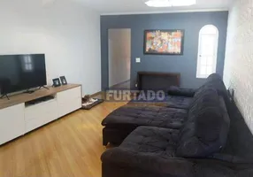 Foto 1 de Sobrado com 3 Quartos à venda, 273m² em Jardim Guarara, Santo André