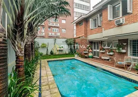 Foto 1 de Casa com 6 Quartos à venda, 390m² em Boa Vista, Porto Alegre