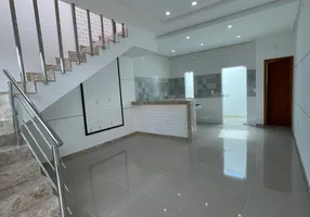 Foto 1 de Casa de Condomínio com 2 Quartos à venda, 74m² em Taperapuan, Porto Seguro