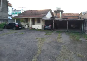 Foto 1 de Casa com 3 Quartos à venda, 396m² em Vila Mury, Volta Redonda