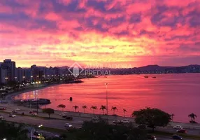 Foto 1 de Apartamento com 4 Quartos à venda, 226m² em Beira Mar, Florianópolis