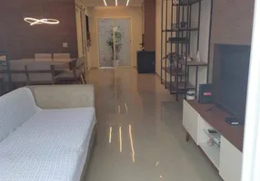 Foto 1 de Casa de Condomínio com 3 Quartos à venda, 220m² em Vila Romero, São Paulo