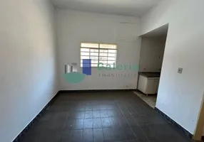 Foto 1 de Casa com 2 Quartos para alugar, 109m² em Vila Seixas, Ribeirão Preto