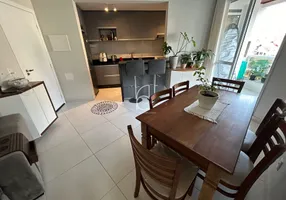 Foto 1 de Apartamento com 2 Quartos à venda, 70m² em Carvoeira, Florianópolis