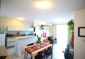 Foto 1 de Apartamento com 2 Quartos à venda, 68m² em Itacorubi, Florianópolis