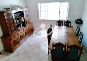 Foto 1 de Casa com 3 Quartos à venda, 269m² em Tabajaras, Uberlândia