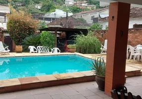 Foto 1 de Casa com 6 Quartos à venda, 240m² em Santa Rosa, Niterói