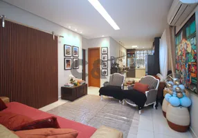 Foto 1 de Casa com 2 Quartos à venda, 150m² em Vila Suzana, São Paulo