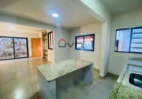 Foto 1 de Casa com 3 Quartos para alugar, 300m² em Santa Mônica, Uberlândia