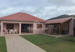 Foto 1 de Casa com 3 Quartos para alugar, 100m² em Nova Tramandaí, Tramandaí
