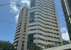 Foto 1 de Apartamento com 4 Quartos à venda, 155m² em Boa Viagem, Recife