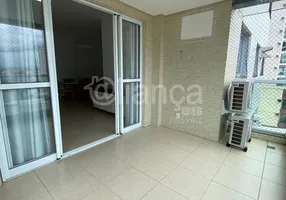 Foto 1 de Apartamento com 3 Quartos para alugar, 101m² em Itapuã, Vila Velha