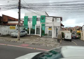 Foto 1 de Ponto Comercial com 9 Quartos para alugar, 192m² em Itapuã, Salvador