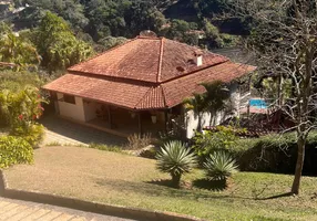 Foto 1 de Casa de Condomínio com 4 Quartos à venda, 206m² em Itaipava, Petrópolis