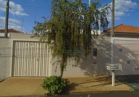 Foto 1 de Casa com 3 Quartos à venda, 154m² em Centro, Cravinhos