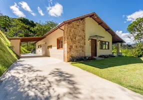 Foto 1 de Casa com 3 Quartos à venda, 438m² em Itaipava, Petrópolis