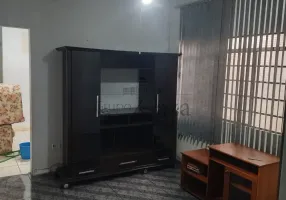 Foto 1 de Casa com 2 Quartos à venda, 150m² em Parque Santo Antônio, Jacareí