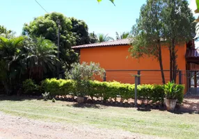 Foto 1 de Fazenda/Sítio com 3 Quartos à venda, 750m² em Centro, Santo Antônio do Aracanguá