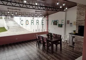 Foto 1 de Casa com 4 Quartos à venda, 220m² em Augusta, Curitiba