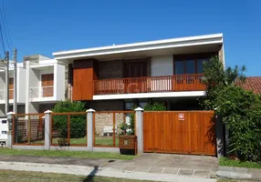 Foto 1 de Casa com 4 Quartos à venda, 275m² em Capao Novo, Capão da Canoa