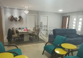 Foto 1 de Casa com 5 Quartos para alugar, 236m² em Jardim Oriente, São José dos Campos
