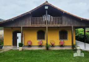 Foto 1 de Casa com 3 Quartos para alugar, 187m² em Secretário, Petrópolis