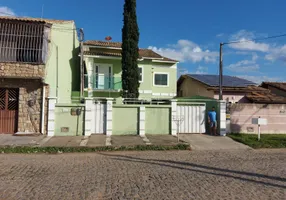 Foto 1 de Casa com 4 Quartos à venda, 220m² em JARDIM DAS ACACIAS, Campos dos Goytacazes