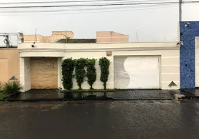 Foto 1 de Casa com 4 Quartos à venda, 300m² em Custódio Pereira, Uberlândia