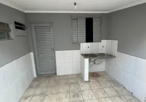 Foto 1 de Kitnet com 1 Quarto para alugar, 30m² em Setor Urias Magalhães, Goiânia