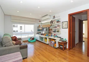 Foto 1 de Apartamento com 3 Quartos à venda, 100m² em Petrópolis, Porto Alegre