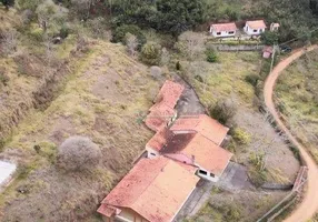 Foto 1 de Fazenda/Sítio com 7 Quartos à venda, 760m² em Ponte Nova, Teresópolis