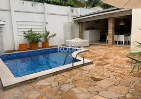 Foto 1 de Casa com 3 Quartos à venda, 350m² em Jardim Karaíba, Uberlândia