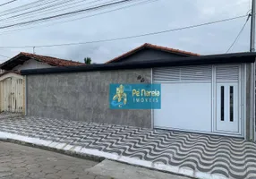 Foto 1 de Casa com 4 Quartos à venda, 198m² em Vila Assunção, Praia Grande