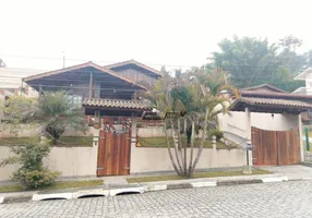 Foto 1 de Casa de Condomínio com 3 Quartos à venda, 268m² em Santa Luzia, Ribeirão Pires