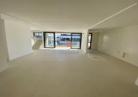 Foto 1 de Cobertura com 4 Quartos à venda, 245m² em Jurerê, Florianópolis