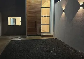 Foto 1 de Casa com 3 Quartos à venda, 99m² em Jardim Brasília, Uberlândia