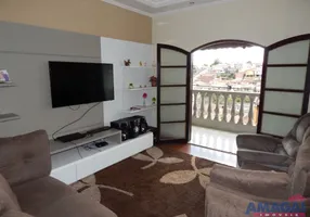 Foto 1 de Casa com 2 Quartos à venda, 75m² em Vila Aprazivel, Jacareí